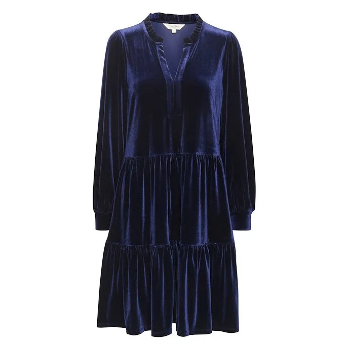 Viggase Velvet Dress in Midnight Sail