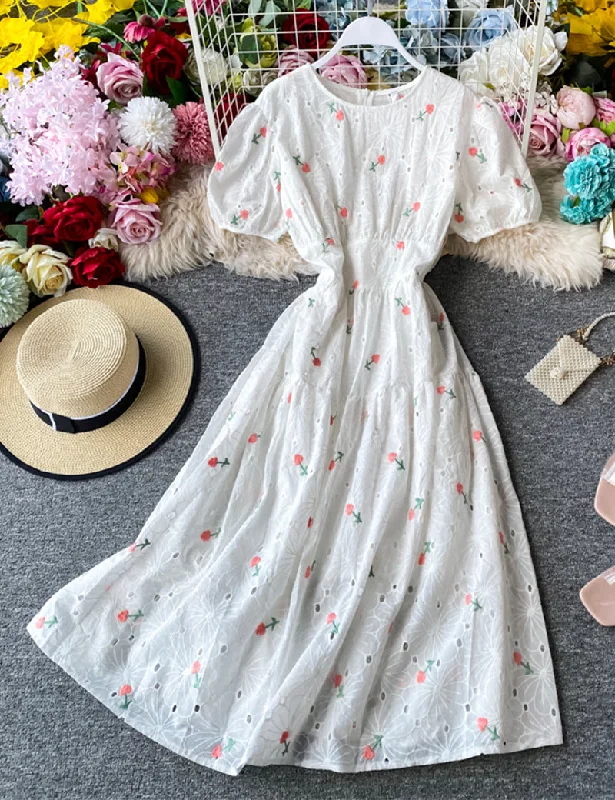 Cute loose white embroidery dress  1044